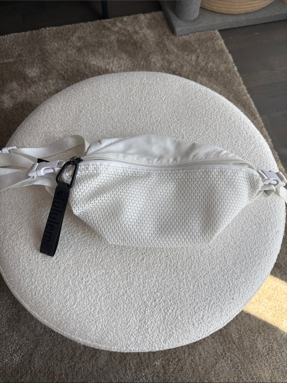 Lululemon White Quilted Mesh Belt Bum Bag